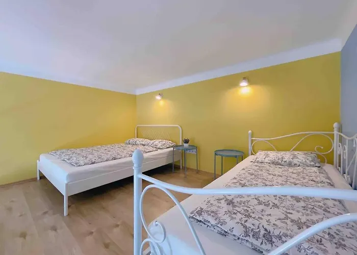 B Downtown Modern * Budapesta